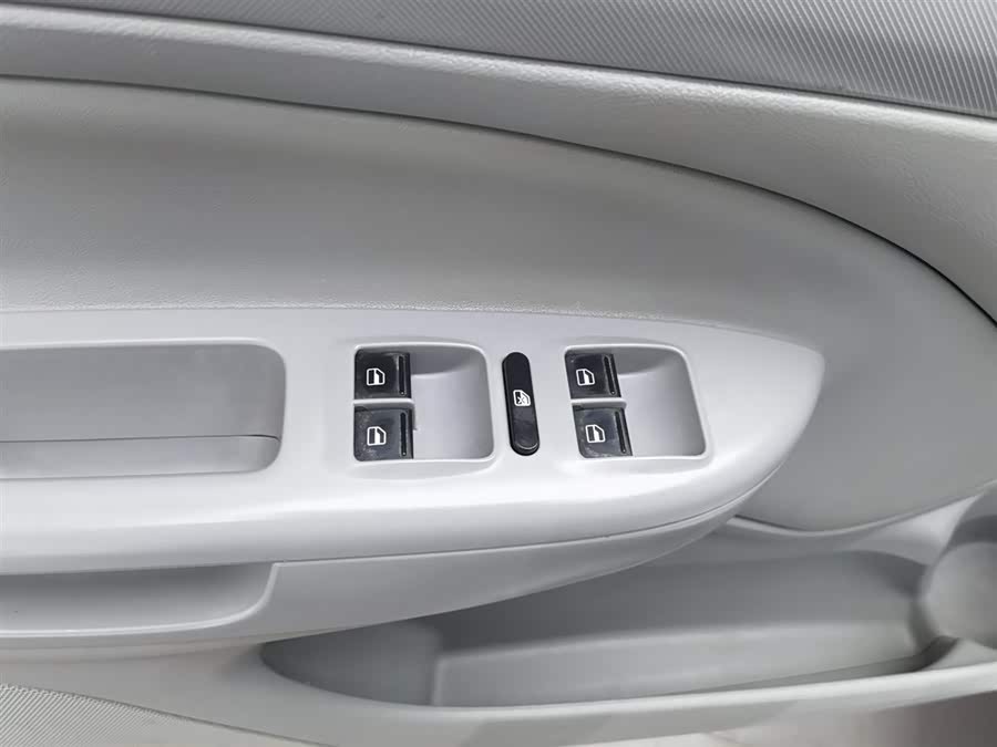 Skoda Octavia 2014 car image #10