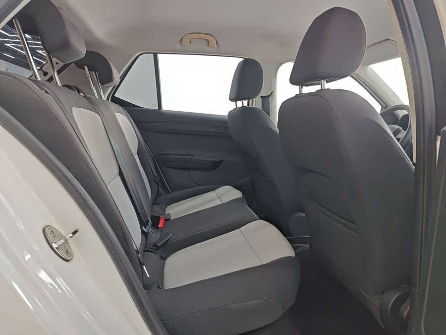 Skoda Fabia 2016 صورة سيارة #10