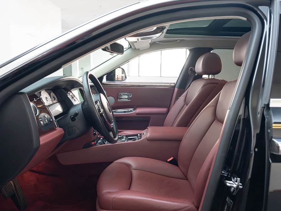 Rolls-Royce Ghost 2016 car image #10
