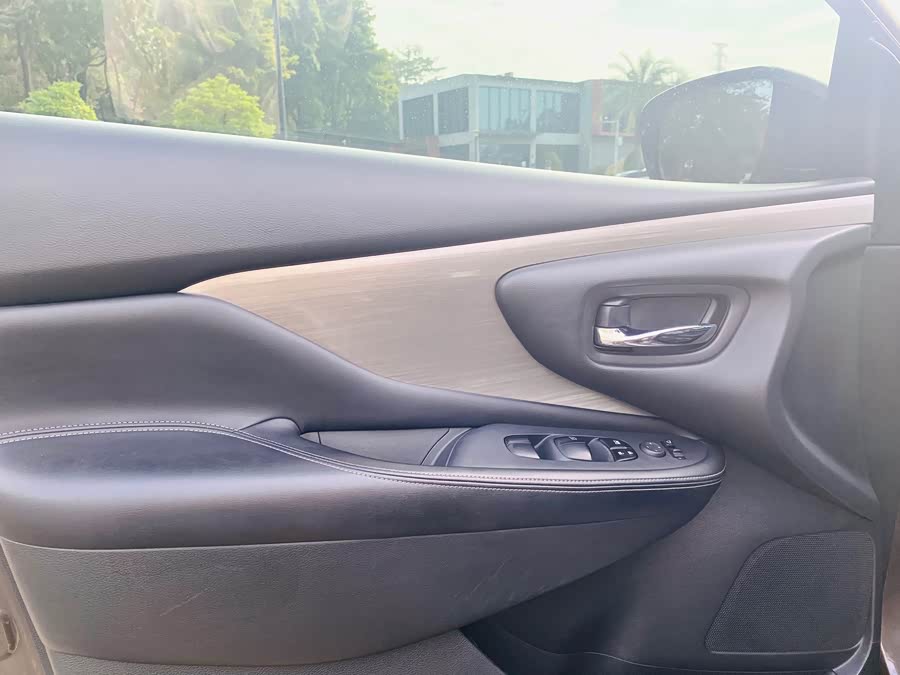 Nissan Murano 2022 image de voiture #10