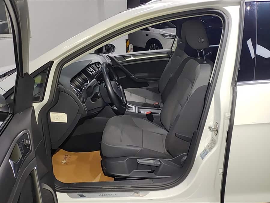 Volkswagen Golf (Imported) 2020 #10 Volkswagen Golf (Imported) 2020 immagine di auto #10