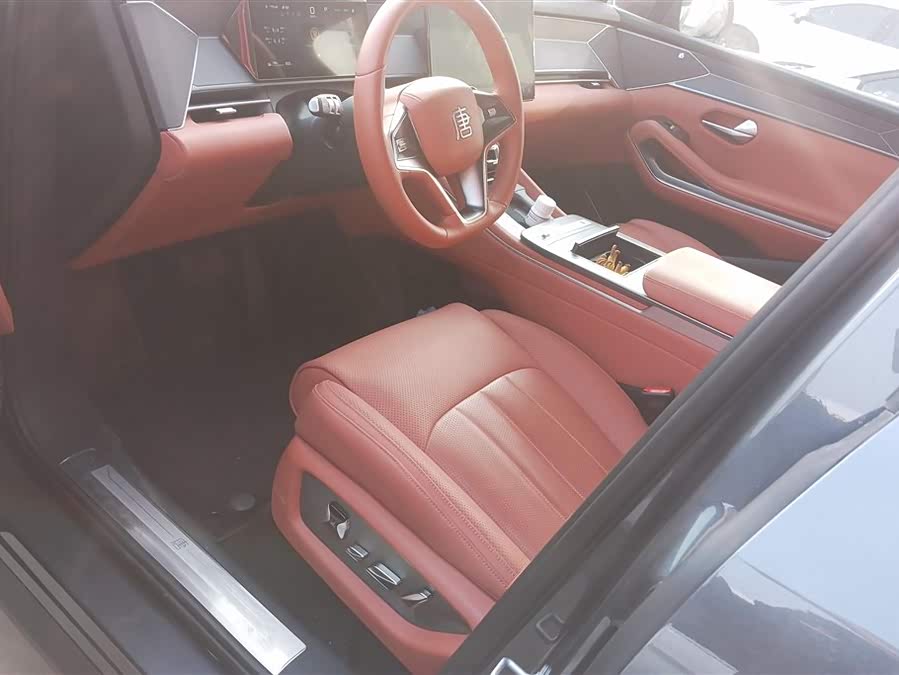 BYD Tang L 2025 #10 BYD Tang L 2025 immagine di auto #10