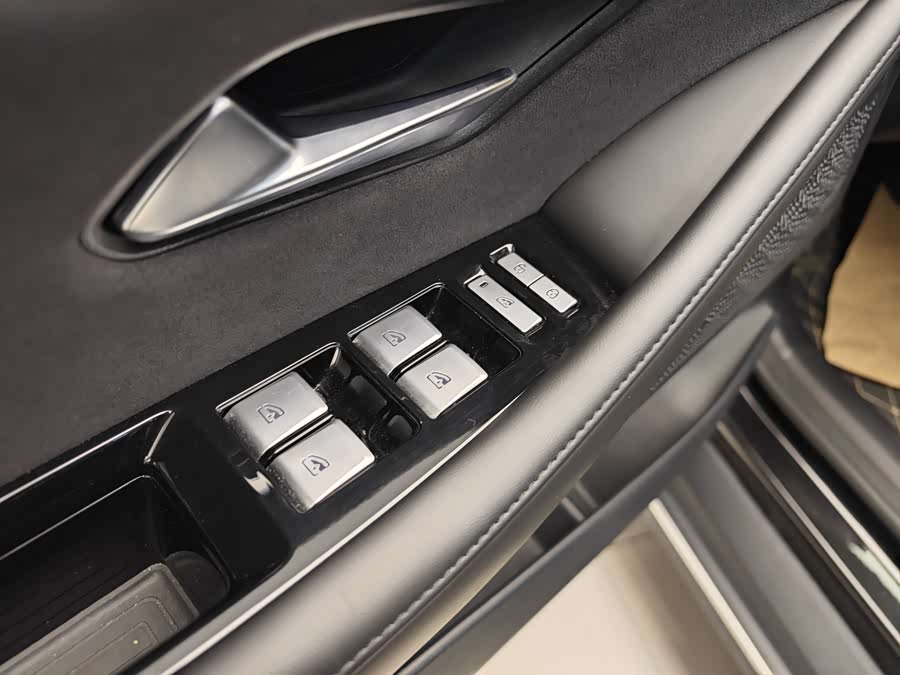 Deepal SL03 2024 car image #10