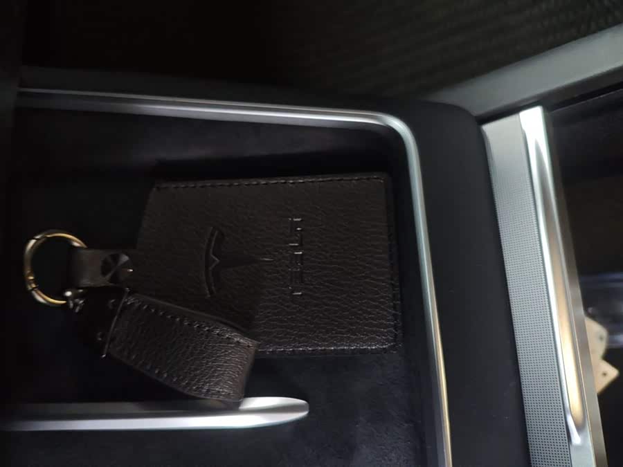 特斯拉 Model Y L 2025 汽车图片 #10