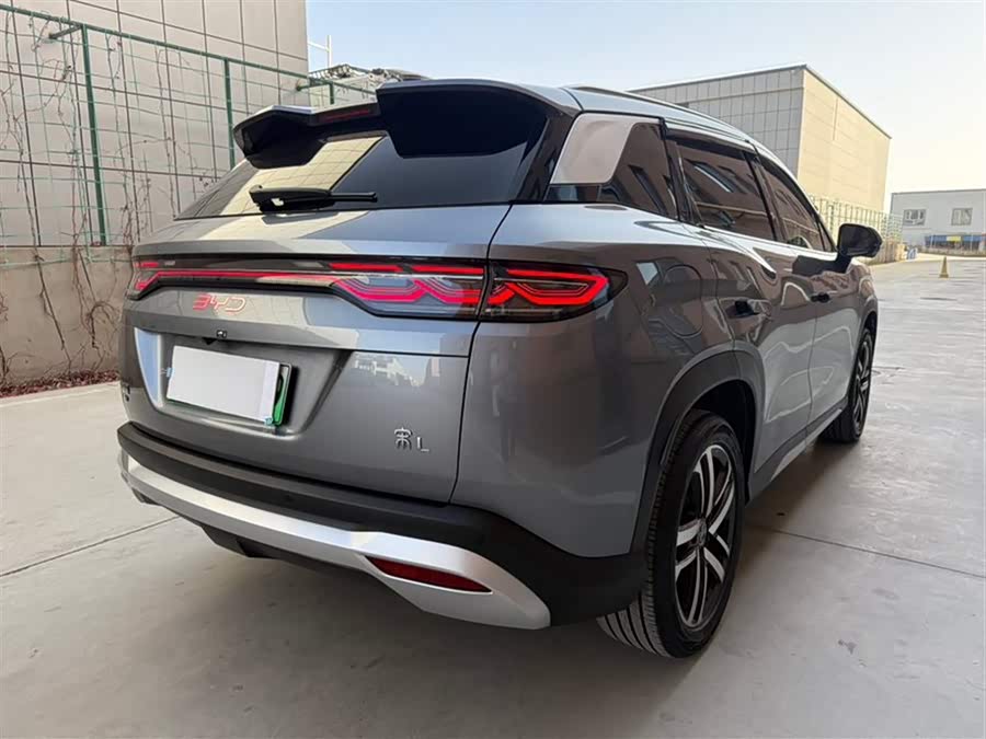 BYD SongL DM-i 2024 #10 BYD SongL DM-i 2024 car image #10