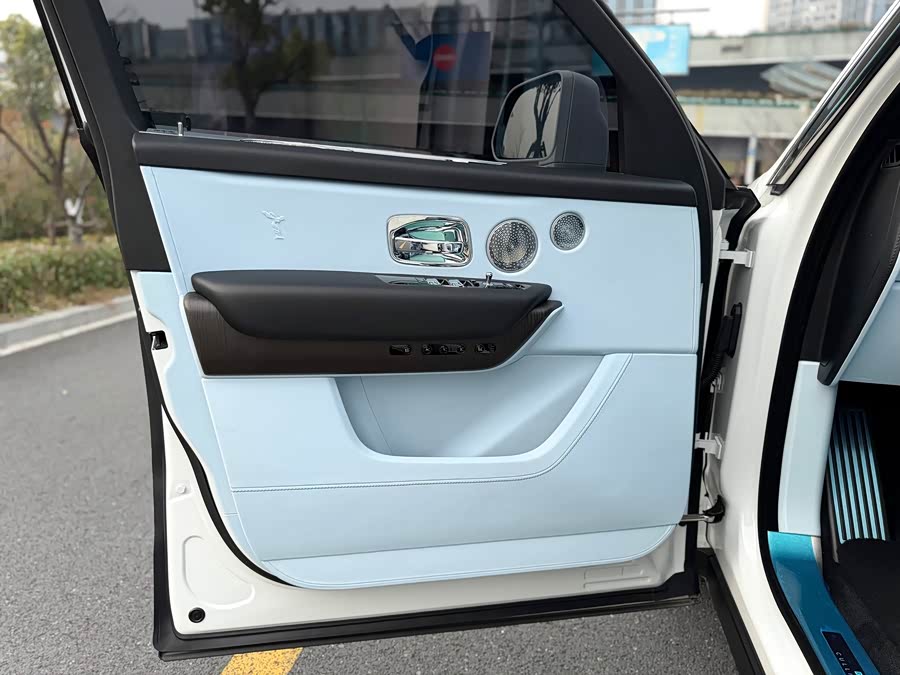 劳斯莱斯 库里南 2021 汽车图片 #10