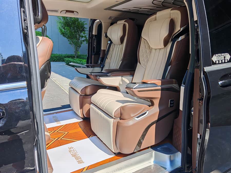 Mercedes-Benz V Class 2021 car image #10