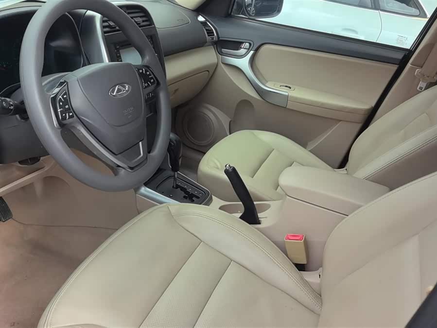 Chery Tiggo 3 2014 car image #10