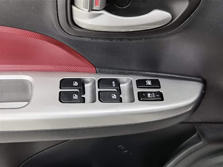 Changan BenBen 2017 #10 Changan BenBen 2017 car image #10