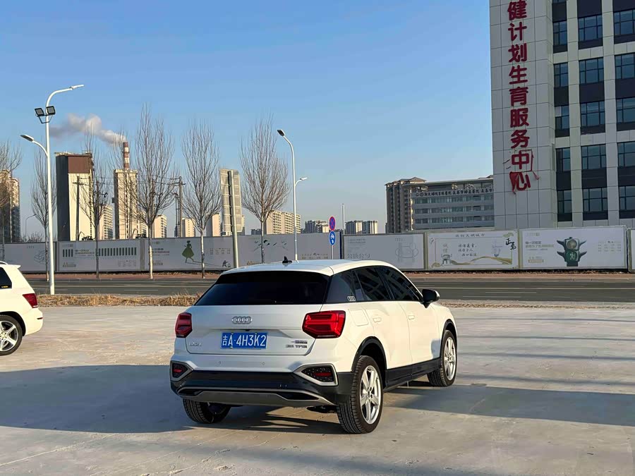 Audi Q2L 2022 #10 Audi Q2L 2022 car image #10