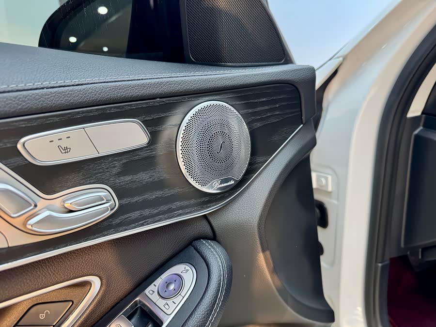 Mercedes-Benz C Class 2020 car image #10