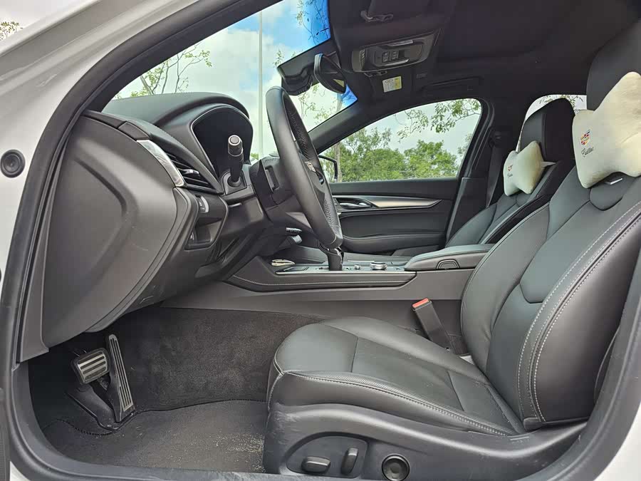 2022 immagine di auto #10