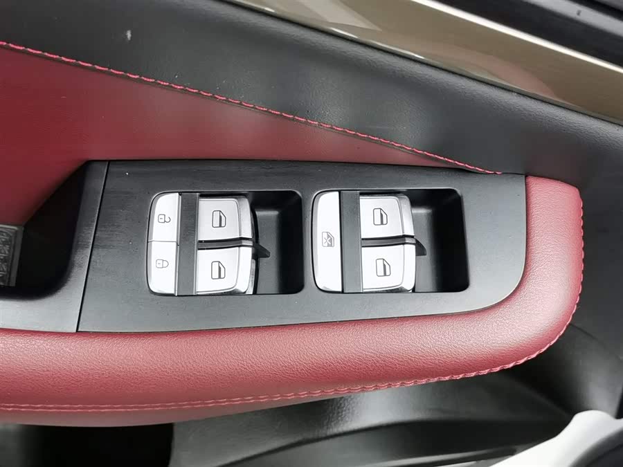 Jetour X70 2023 car image #10