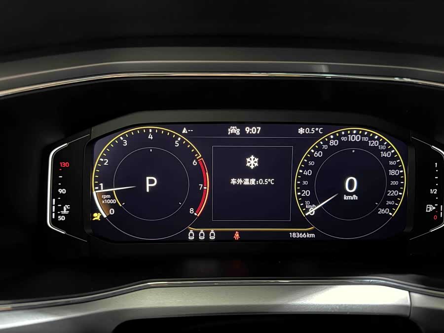 Volkswagen T-Cross 2021 car image #10