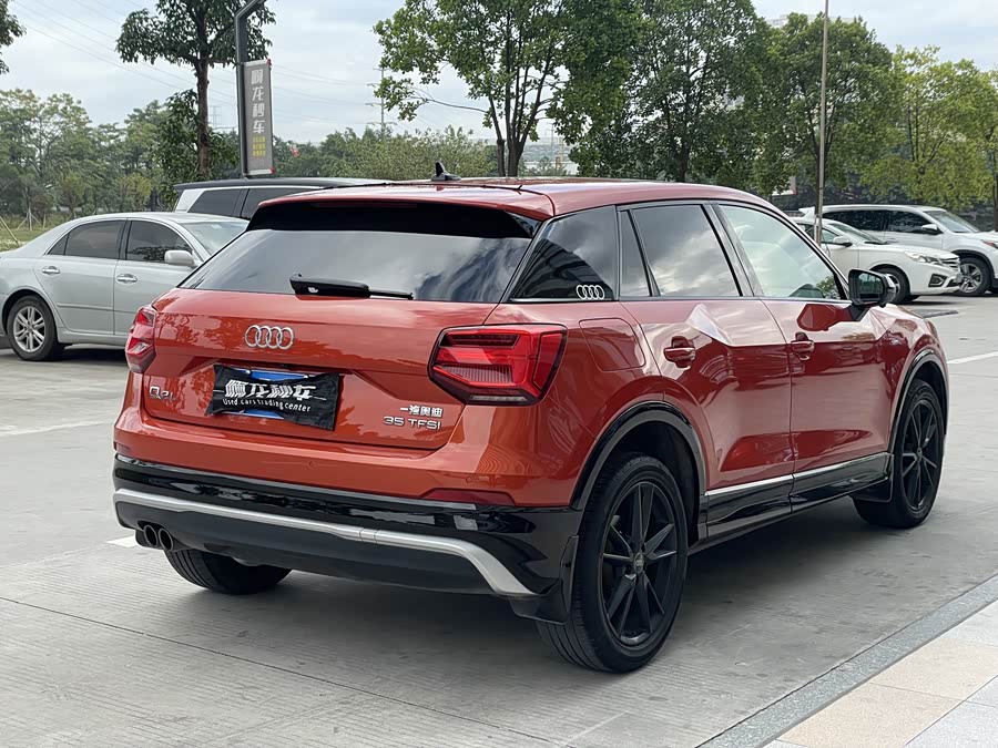 Audi Q2L 2020 #10 Audi Q2L 2020 car image #10