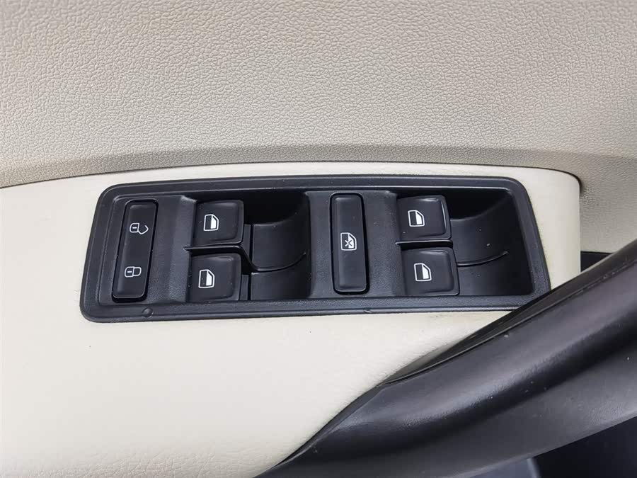 斯柯达 昕锐 2013 汽车图片 #10