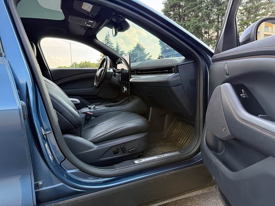 Ford Mustang Mach-E 2022 #10 Ford Mustang Mach-E 2022 car image #10