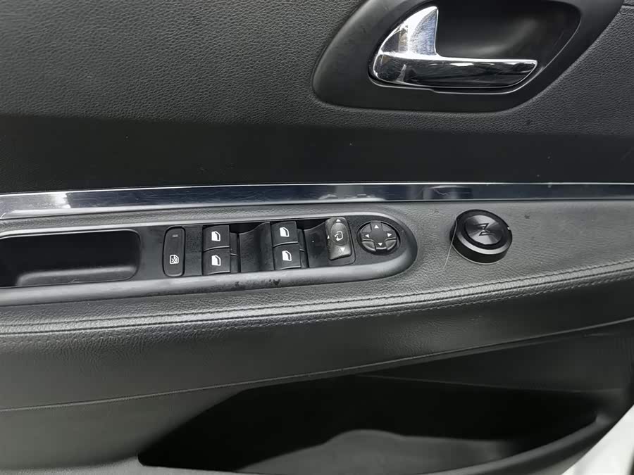 Peugeot 3008 2015 car image #10