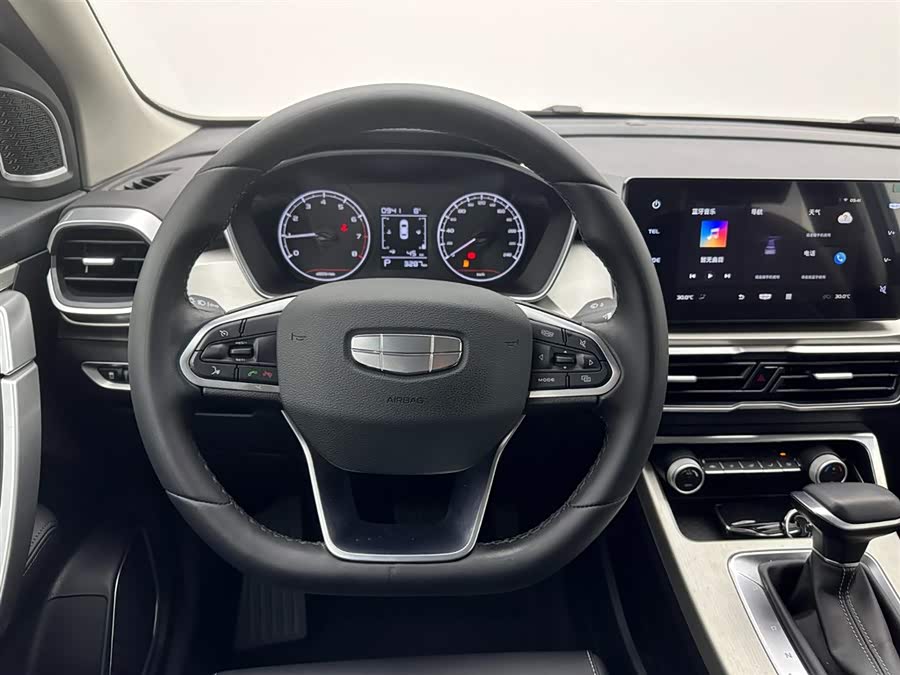 GEELY Coolray 2025 car image #10