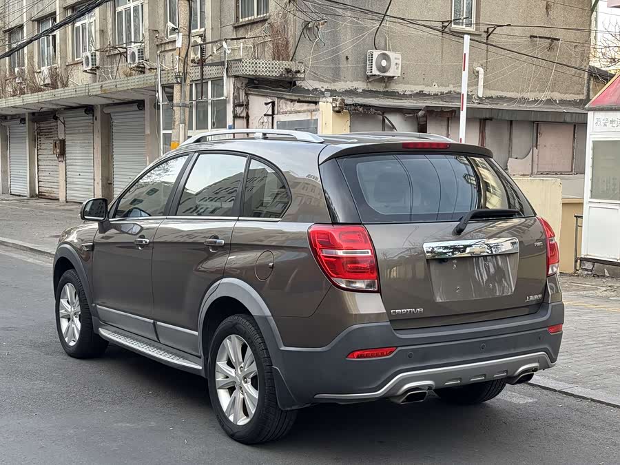 Chevrolet Captiva 2015 car image #10