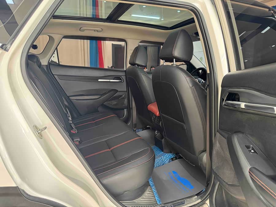 Kia Stonic 2021 image de voiture #10