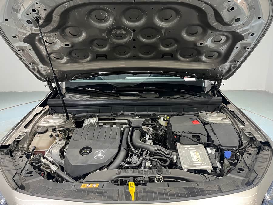 Mercedes-Benz GLB Class 2020 car image #10