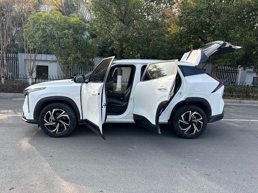 GEELY Boyue 2024 car image #10