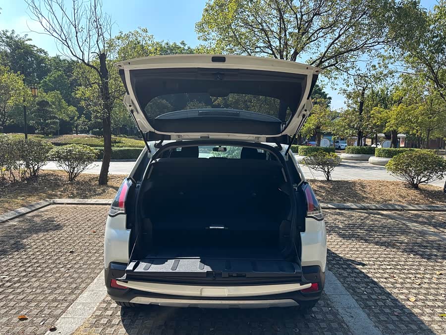 Peugeot 3008 2017 #10 Peugeot 3008 2017 car image #10