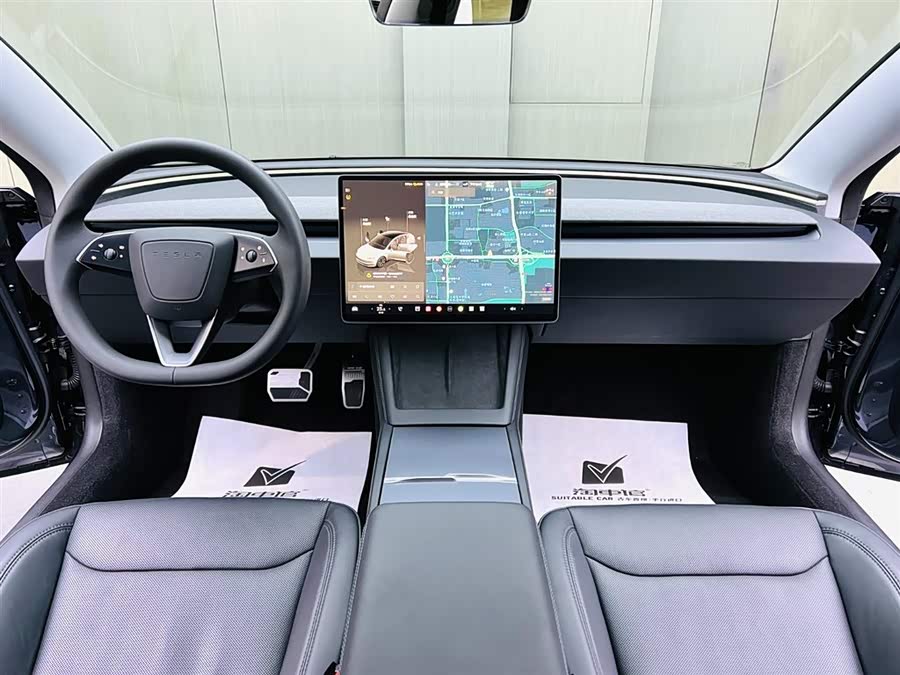 Tesla Model 3 2024 car image #10
