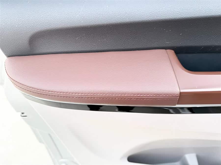 JAC 2018 #10 JAC 2018 car image #10