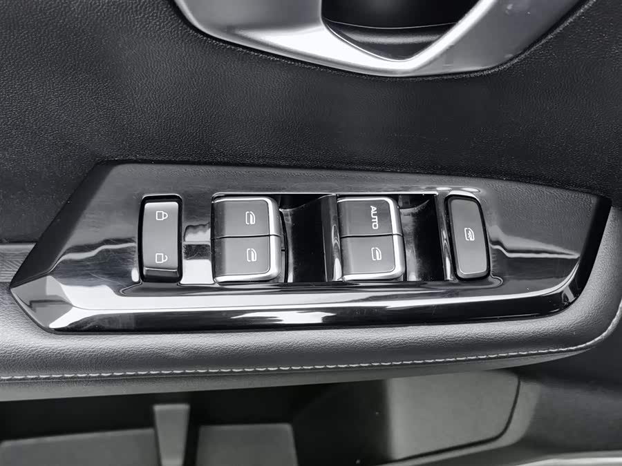 Wuling Asta 2023 #10 Wuling Asta 2023 immagine di auto #10