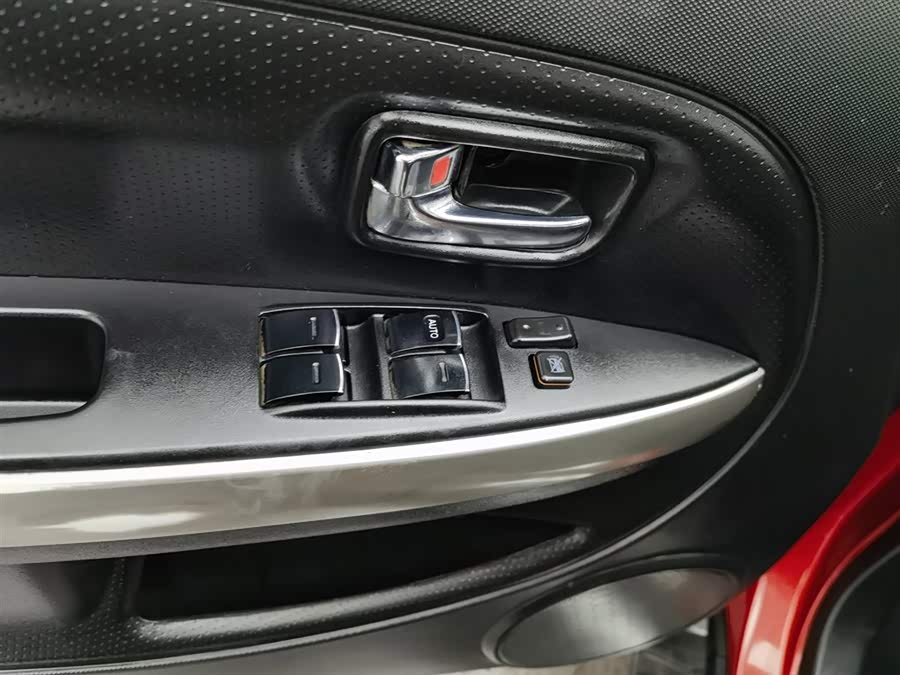 Great Wall M4 2014 صورة سيارة #10