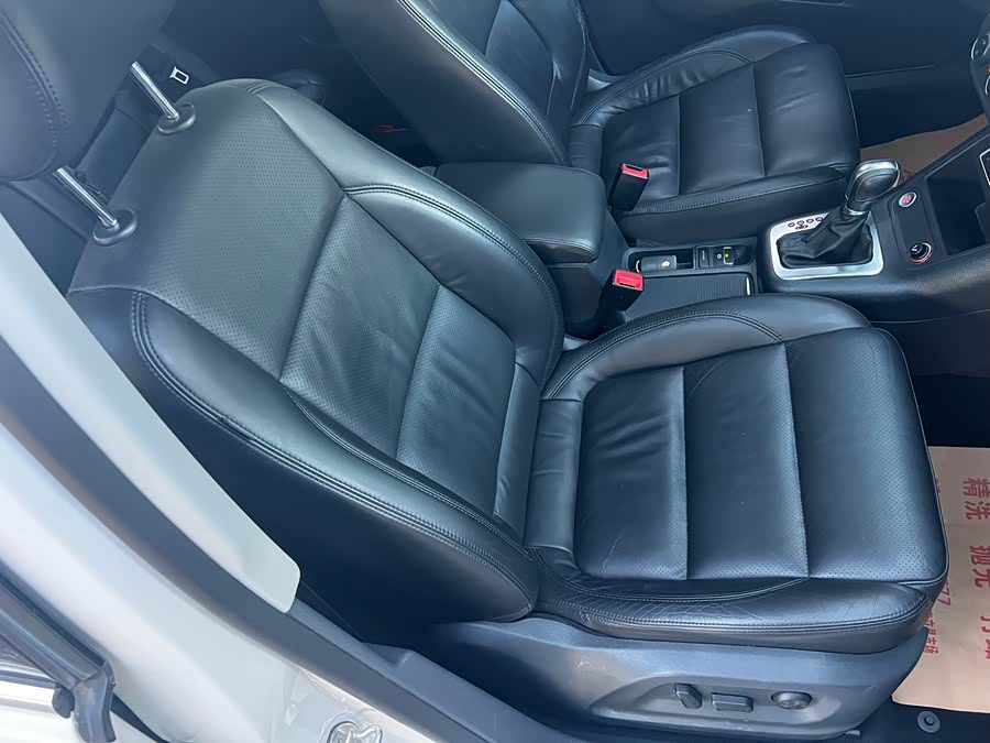 Volkswagen Tiguan 2015 car image #10