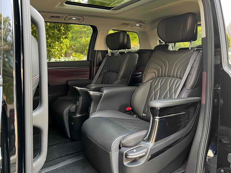 GAC Trumpchi M8 2024 car image #10