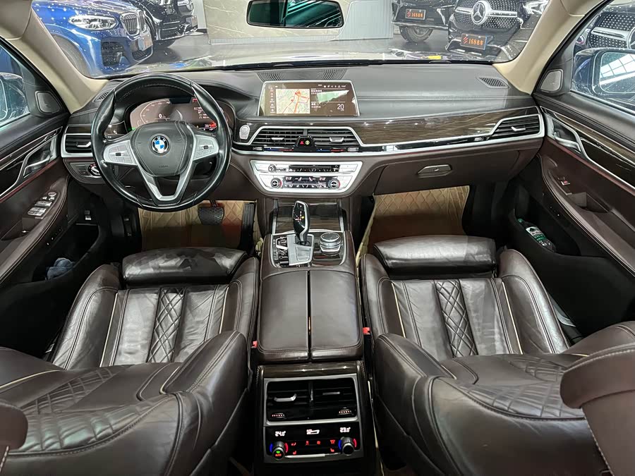 BMW 7 Series 2020 #10 BMW 7 Series 2020 car image #10