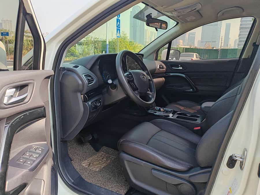 GAC ix4 2019 car image #10