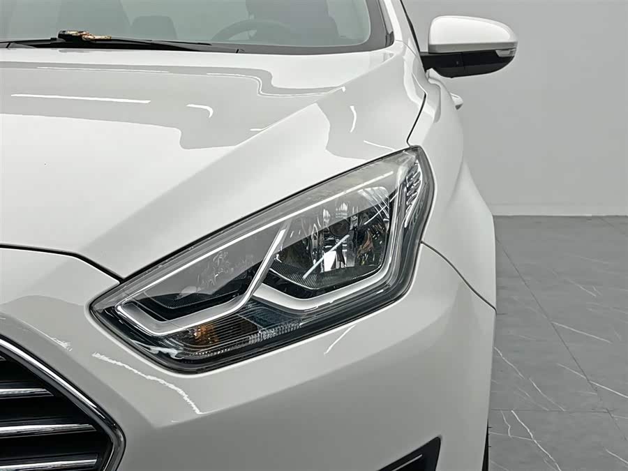 Ford Escort 2017 immagine di auto #10