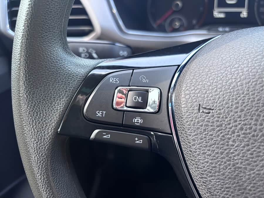 Volkswagen T-Cross 2020 car image #10