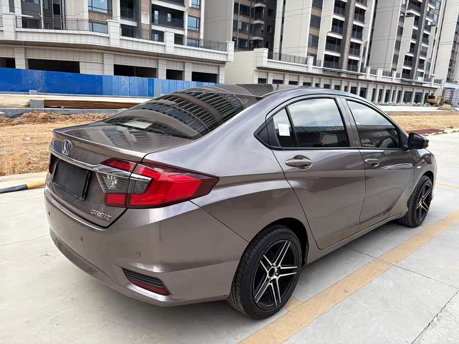 Honda Greiz 2018 صورة سيارة #10