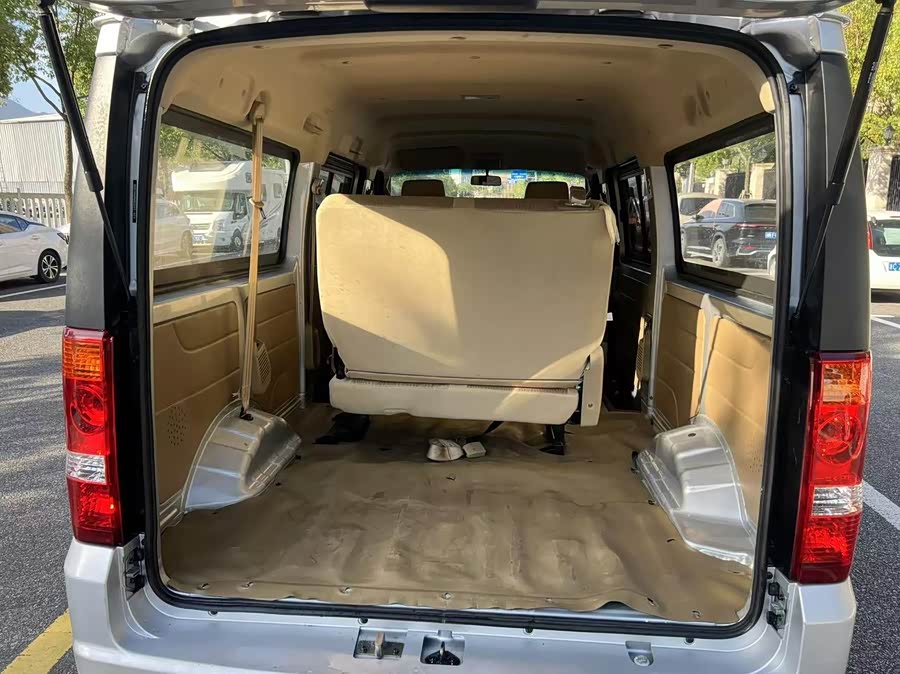 2023 #10 2023 immagine di auto #10
