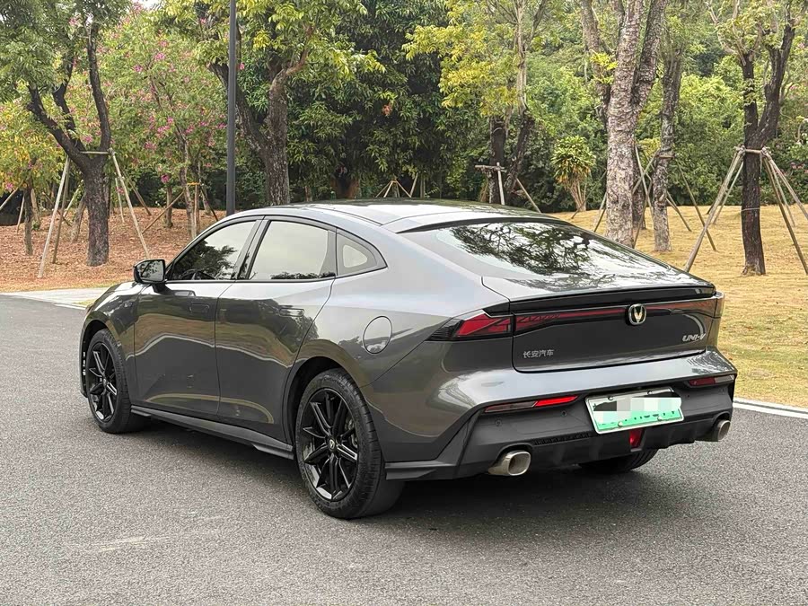 Changan UNI-V iDD 2023 #10 Changan UNI-V iDD 2023 car image #10