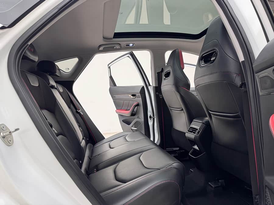 GEELY 2022 car image #10