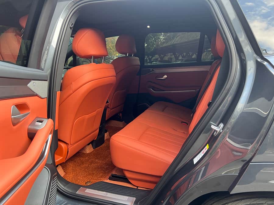 BYD Tang L 2025 #10 BYD Tang L 2025 car image #10