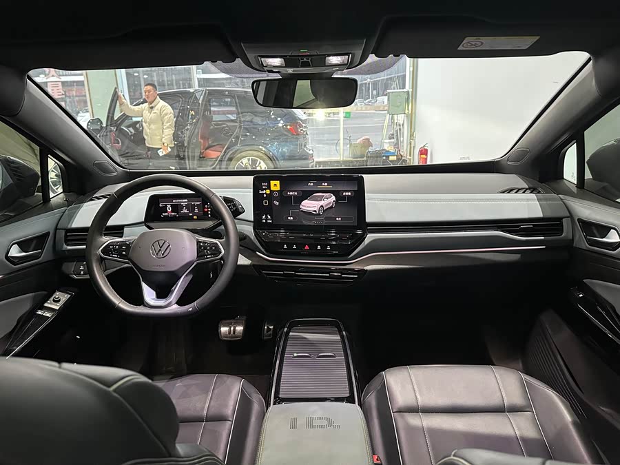 Volkswagen ID.4 X 2024 immagine di auto #10