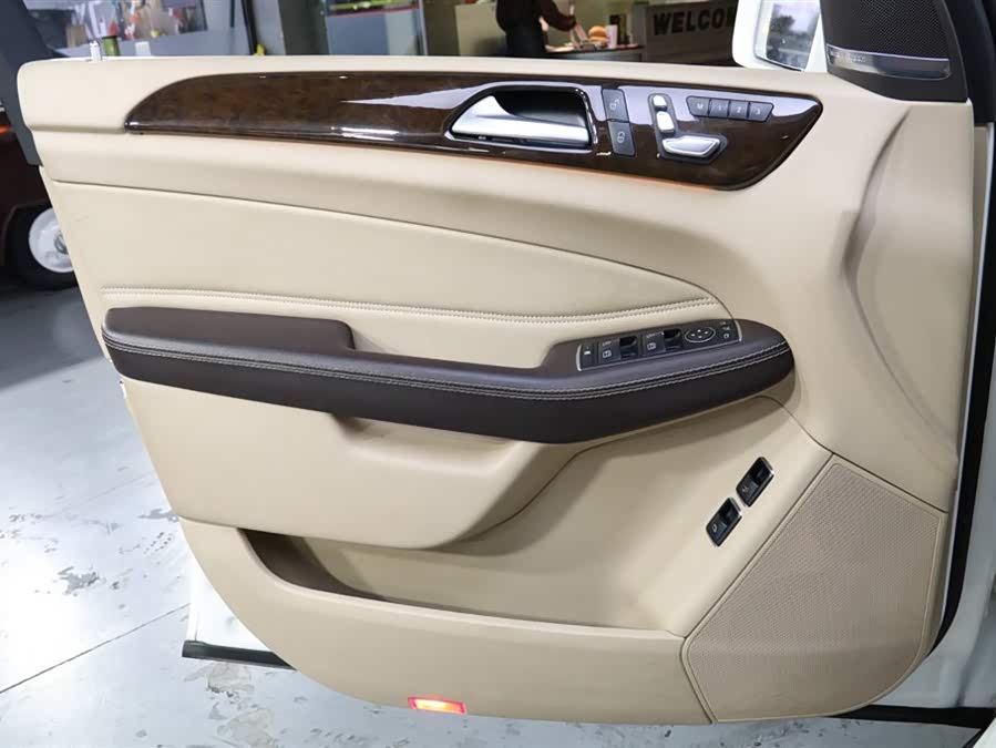 Mercedes-Benz 2016 car image #10