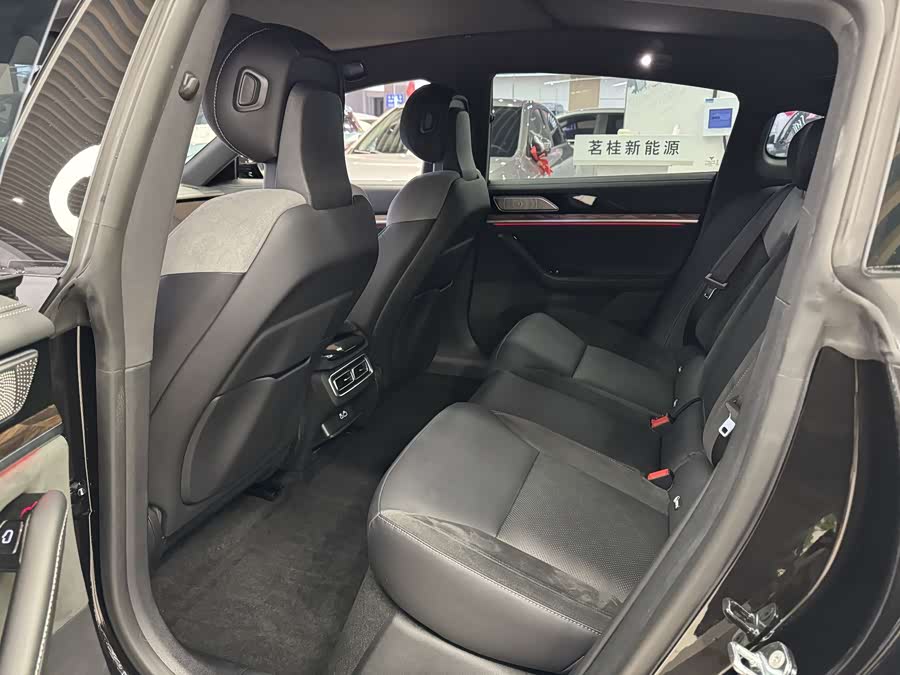 哪吒汽车 哪吒S 2023 汽车图片 #10