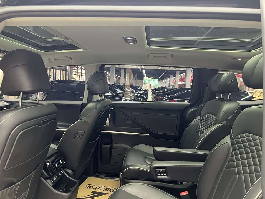 Hyundai Custo 2023 car image #10