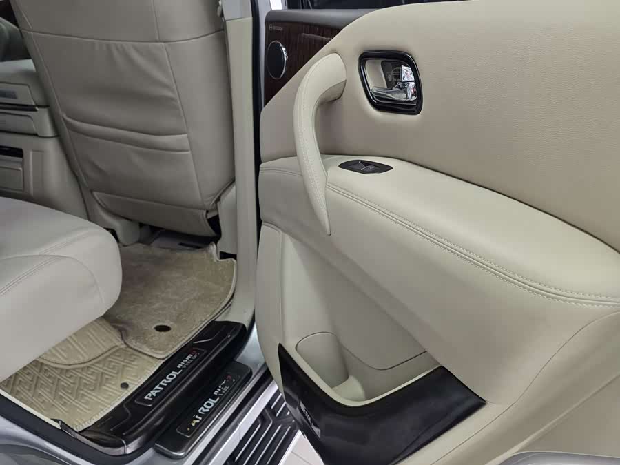 日产 途乐 2018 汽车图片 #10