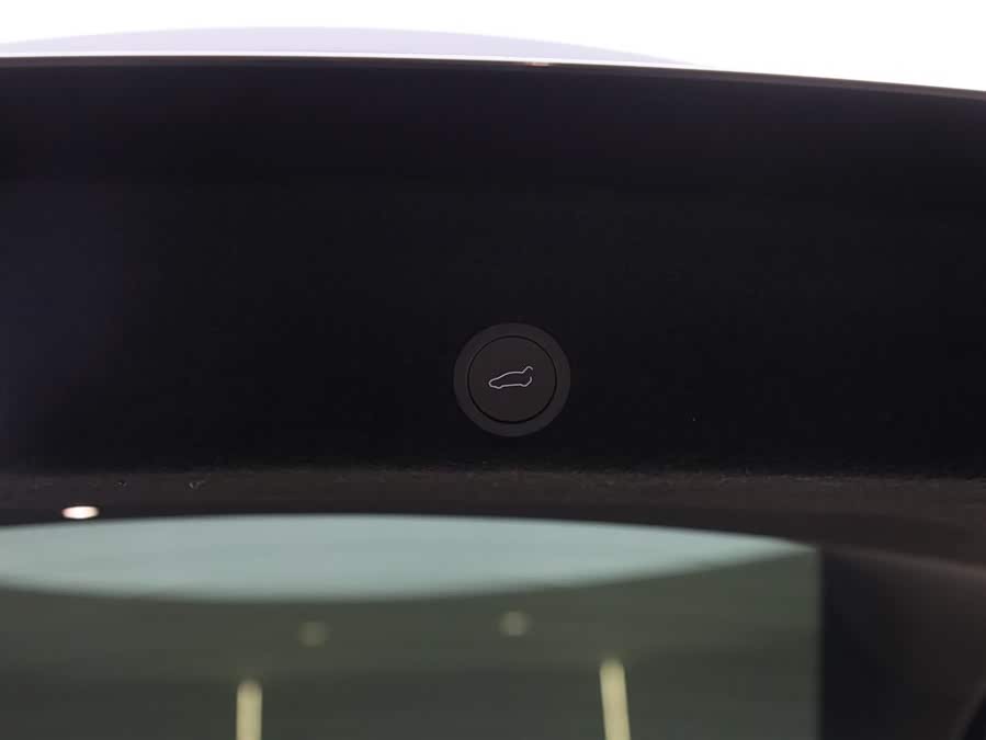 特斯拉 Model Y L 2025 汽车图片 #10