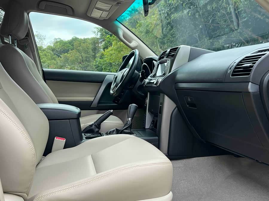 Toyota Prado (Imported) 2012 car image #10